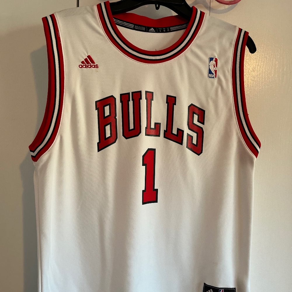 Derek Rose Bulls Jersey